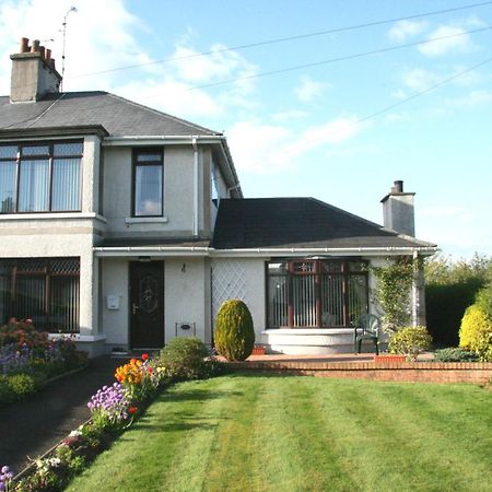 Ken-Mar House Bed And Breakfast Ballymoney Extérieur photo